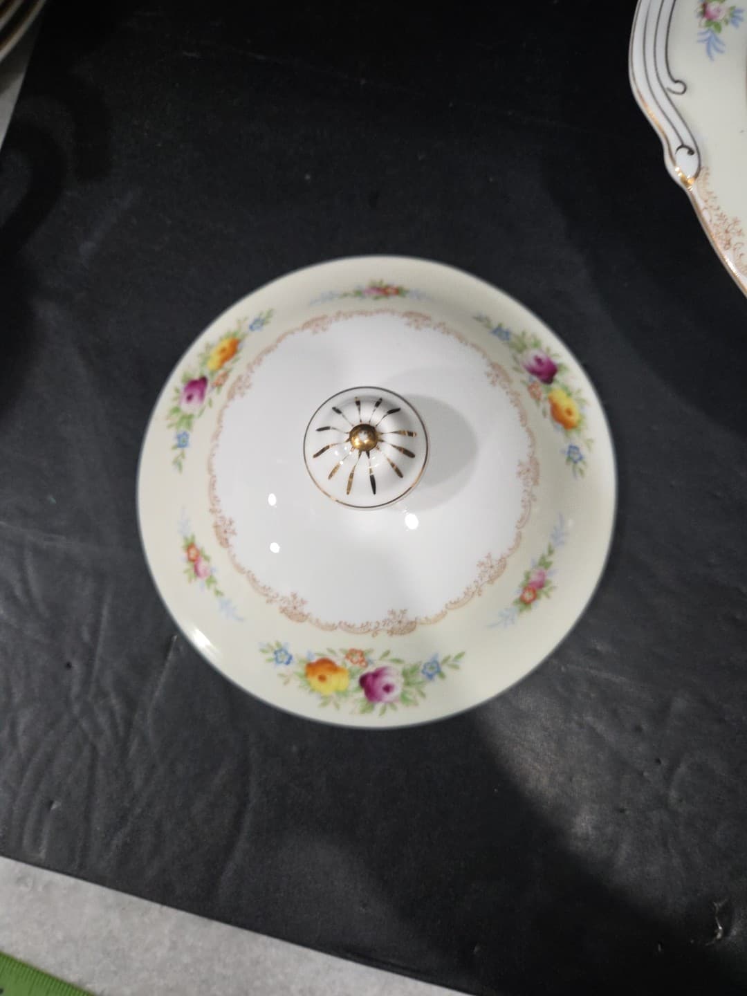 Kongo KON19 China Japan Vegetable Serving Bowl With Lid Hand Painted 10 1/2" - Thumbnail 6