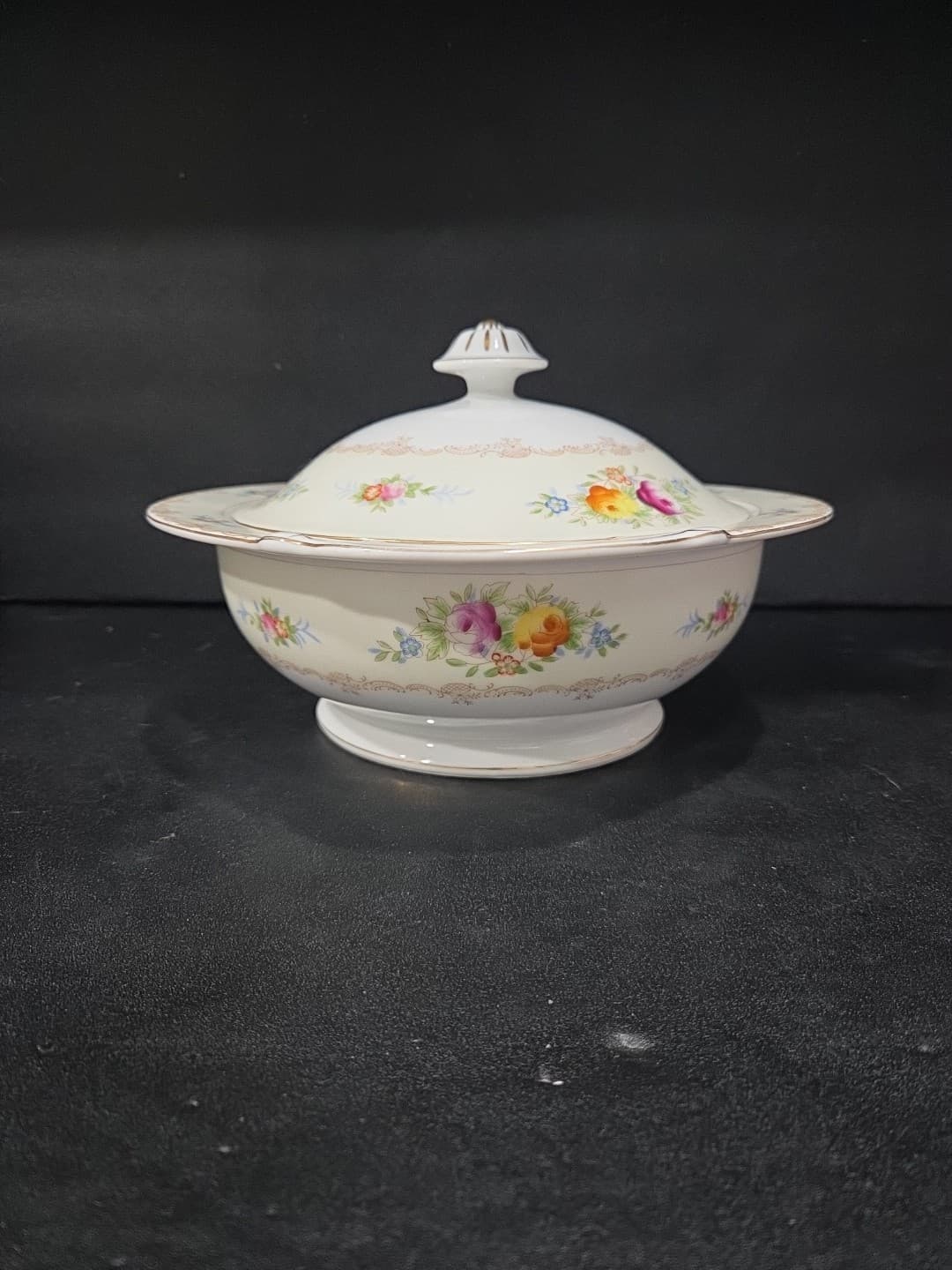 Kongo KON19 China Japan Vegetable Serving Bowl With Lid Hand Painted 10 1/2" - Thumbnail 4
