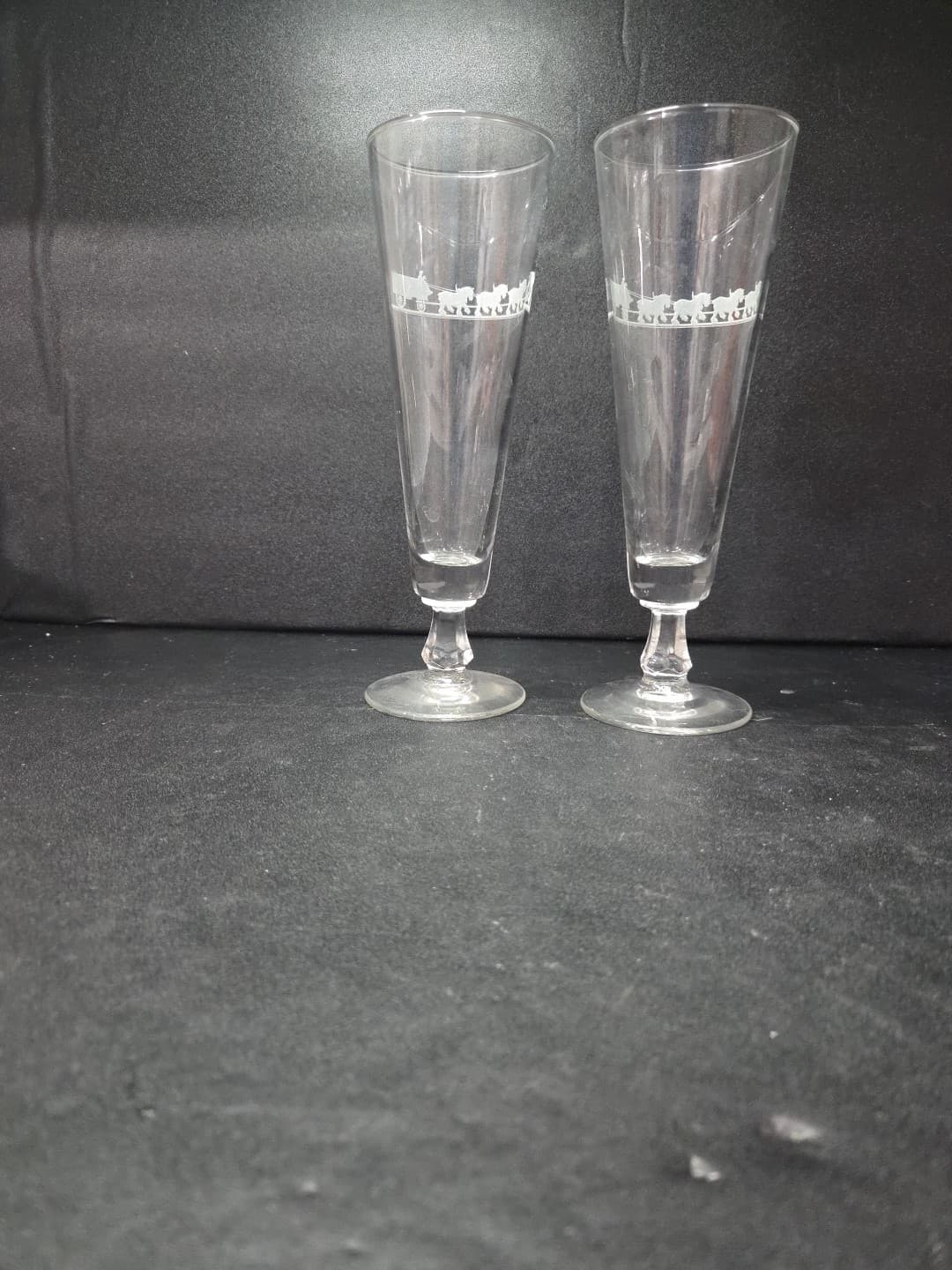 Anheuser Busch Glass Pilsners, Set of 2, Clydesdales Wagon Etched, Beer Glasses - Thumbnail 4
