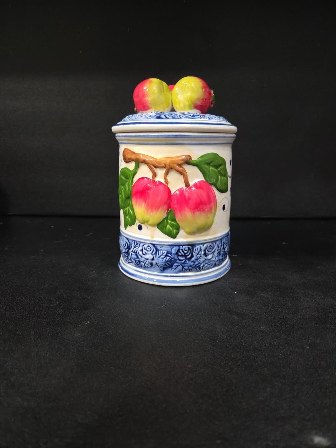 Kiln Fired Clay Apple Canister Hand Cast Hand Painted Ceramic Medium for Kitchen