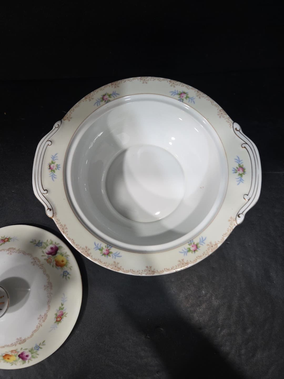 Kongo KON19 China Japan Vegetable Serving Bowl With Lid Hand Painted 10 1/2" - Thumbnail 7