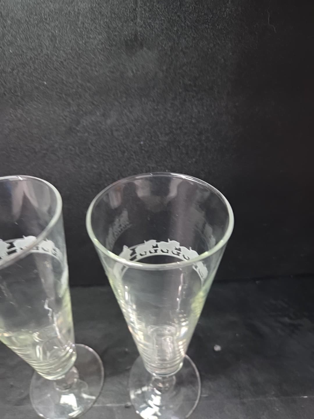 Anheuser Busch Glass Pilsners, Set of 2, Clydesdales Wagon Etched, Beer Glasses - Thumbnail 5