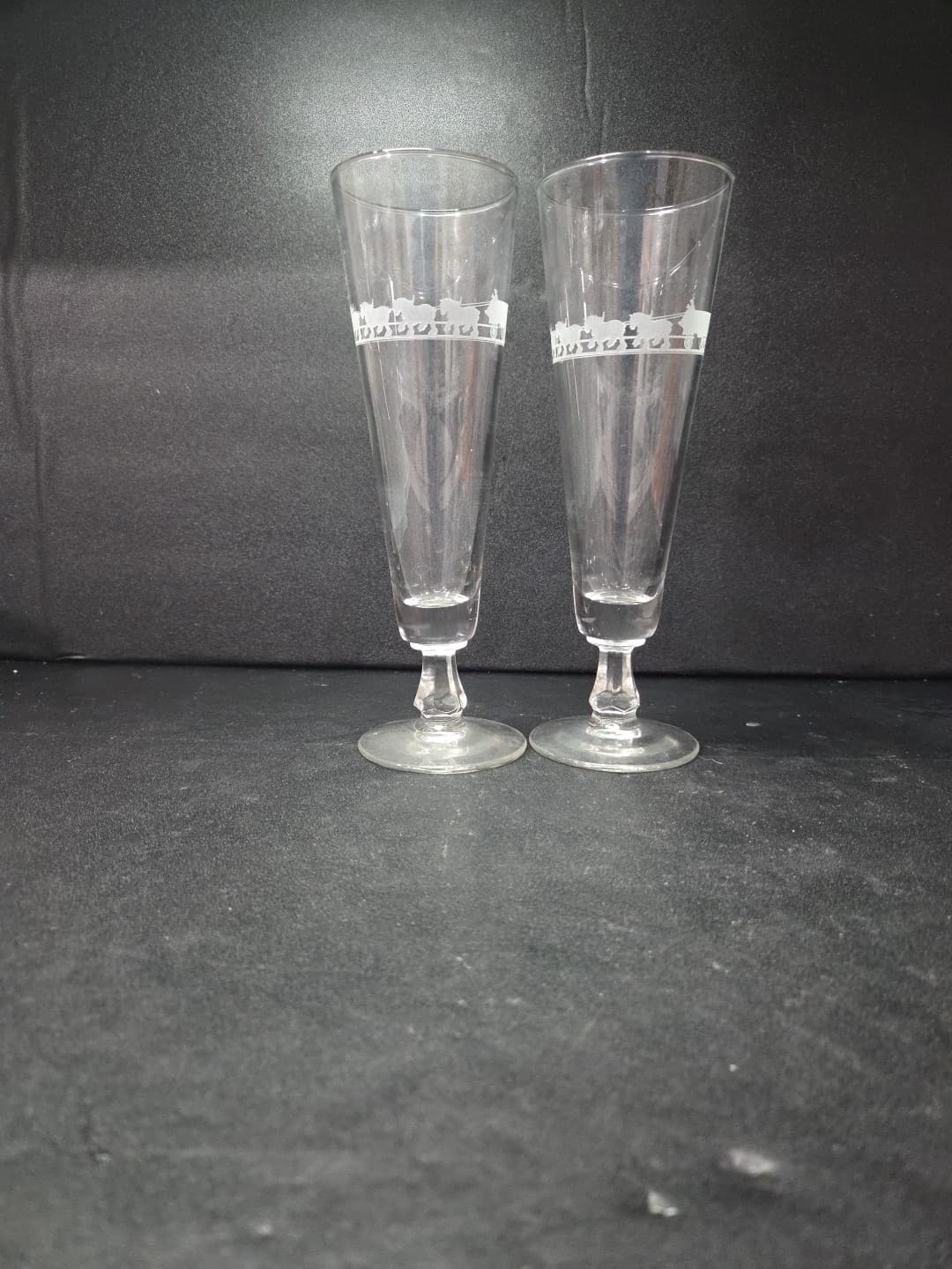 Anheuser Busch Glass Pilsners, Set of 2, Clydesdales Wagon Etched, Beer Glasses - Thumbnail 2