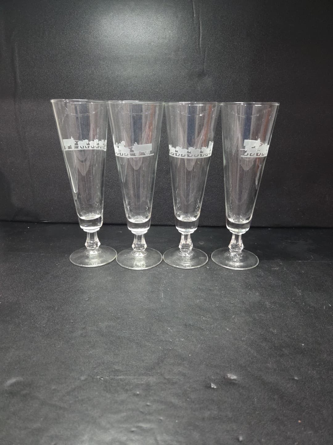 Anheuser Busch Glass Pilsners, Set of 4, Clydesdales Wagon Etched, Beer Glasses - Thumbnail 2