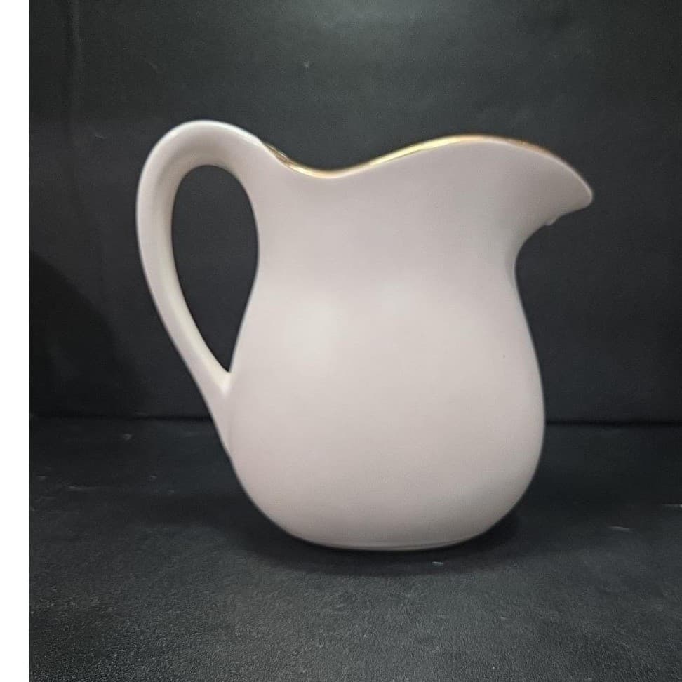 McCoy Pottery Wisconsin Pitcher #365, Vintage Farmhouse Kitchen Decor Vessel - Thumbnail 4
