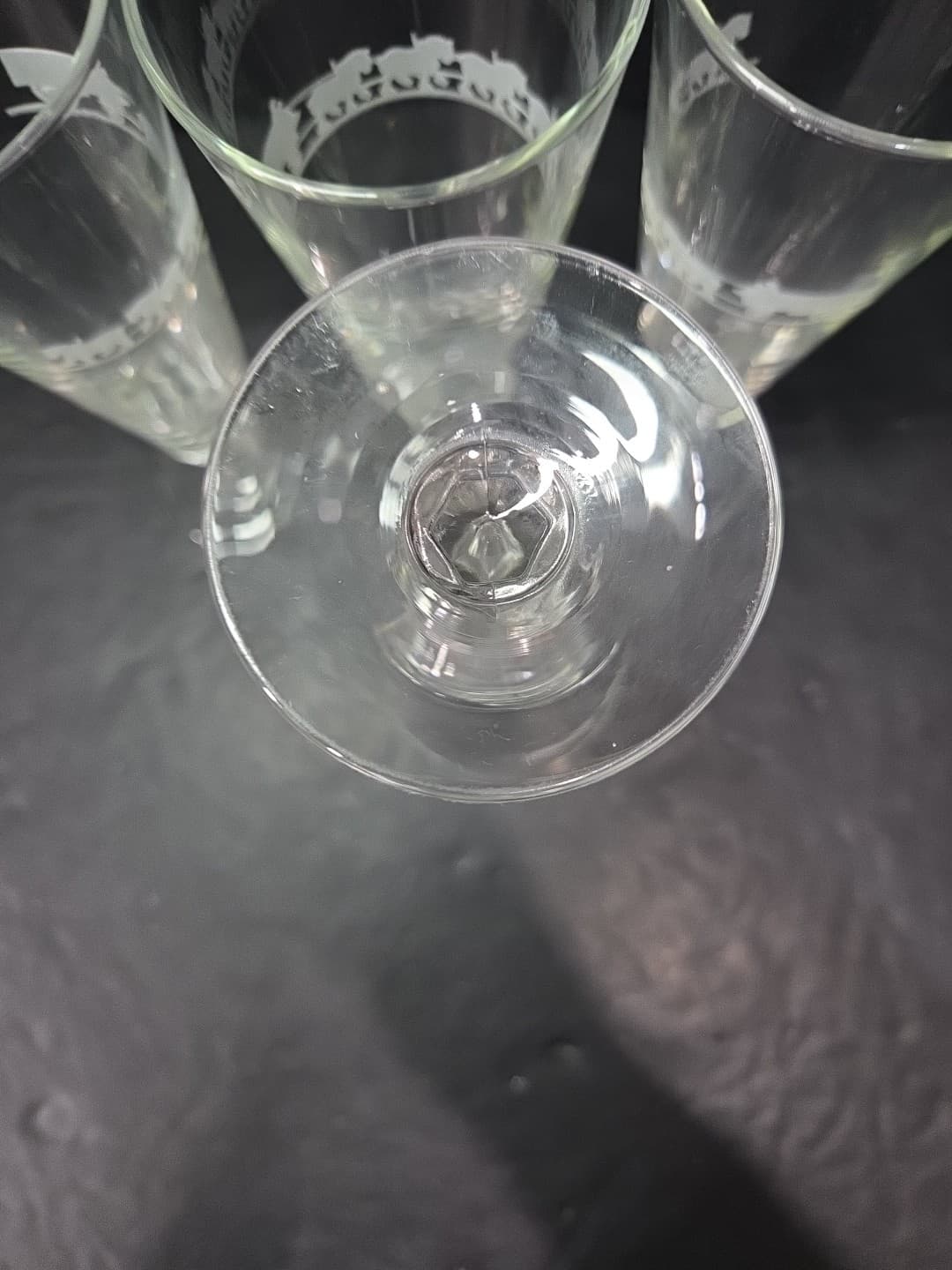 Anheuser Busch Glass Pilsners, Set of 4, Clydesdales Wagon Etched, Beer Glasses - Thumbnail 7