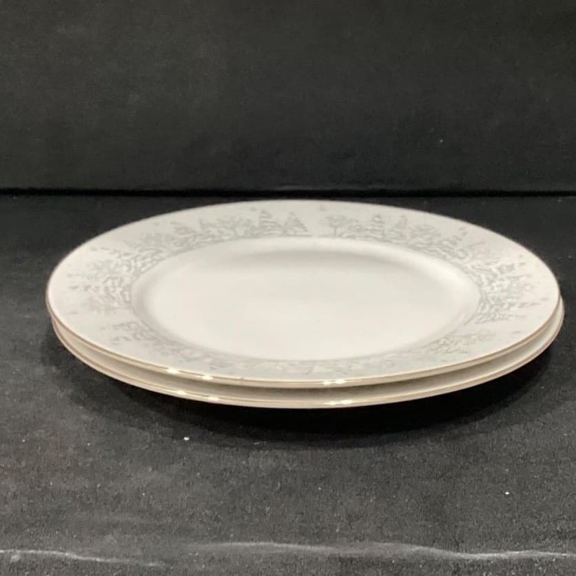Lynn China "Christmas Pines" Bread Plates, Set of 2, Vintage Holiday Tableware - Thumbnail 10