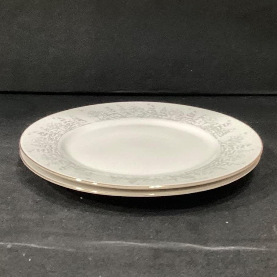 Lynn China "Christmas Pines" Bread Plates, Set of 2, Vintage Holiday Tableware - Thumbnail 9