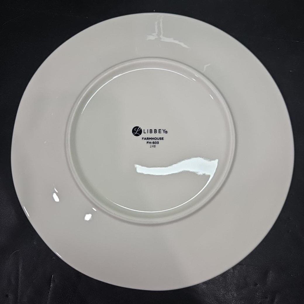 Libbey Farmhouse Cream Dinner Plates, Set of 4, Rustic Tableware, FH-503 242 - Thumbnail 4