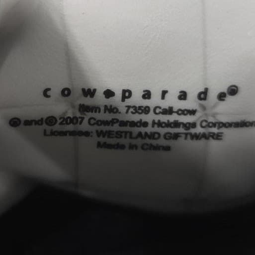 Cow Parade Cali-cow Figurine, Westland Giftware, Collectible Statue #7359 No Box - Thumbnail 9