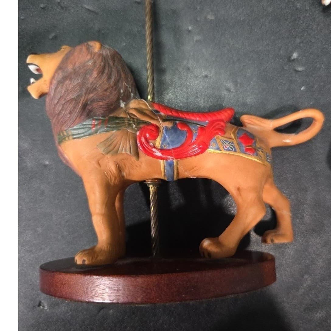 Franklin Mint Carousel Art Figurines, Set of 3 Repaired Pieces, Horse & Lions - Thumbnail 11
