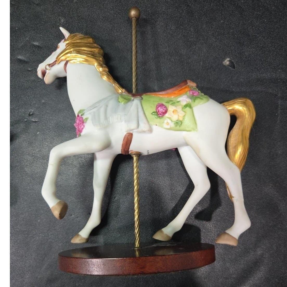 Franklin Mint Carousel Art Figurines, Set of 3 Repaired Pieces, Horse & Lions - Thumbnail 12