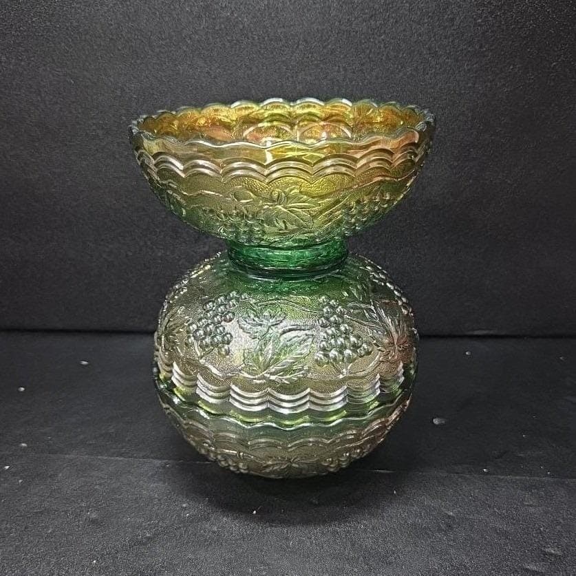 Imperial Grape Helios Leaf Green Gold Carnival Glass Bowls, Scalloped Set of 3 - Thumbnail 7