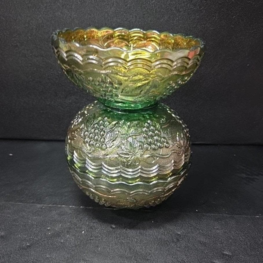 Imperial Grape Helios Leaf Green Gold Carnival Glass Bowls, Scalloped Set of 3 - Thumbnail 10