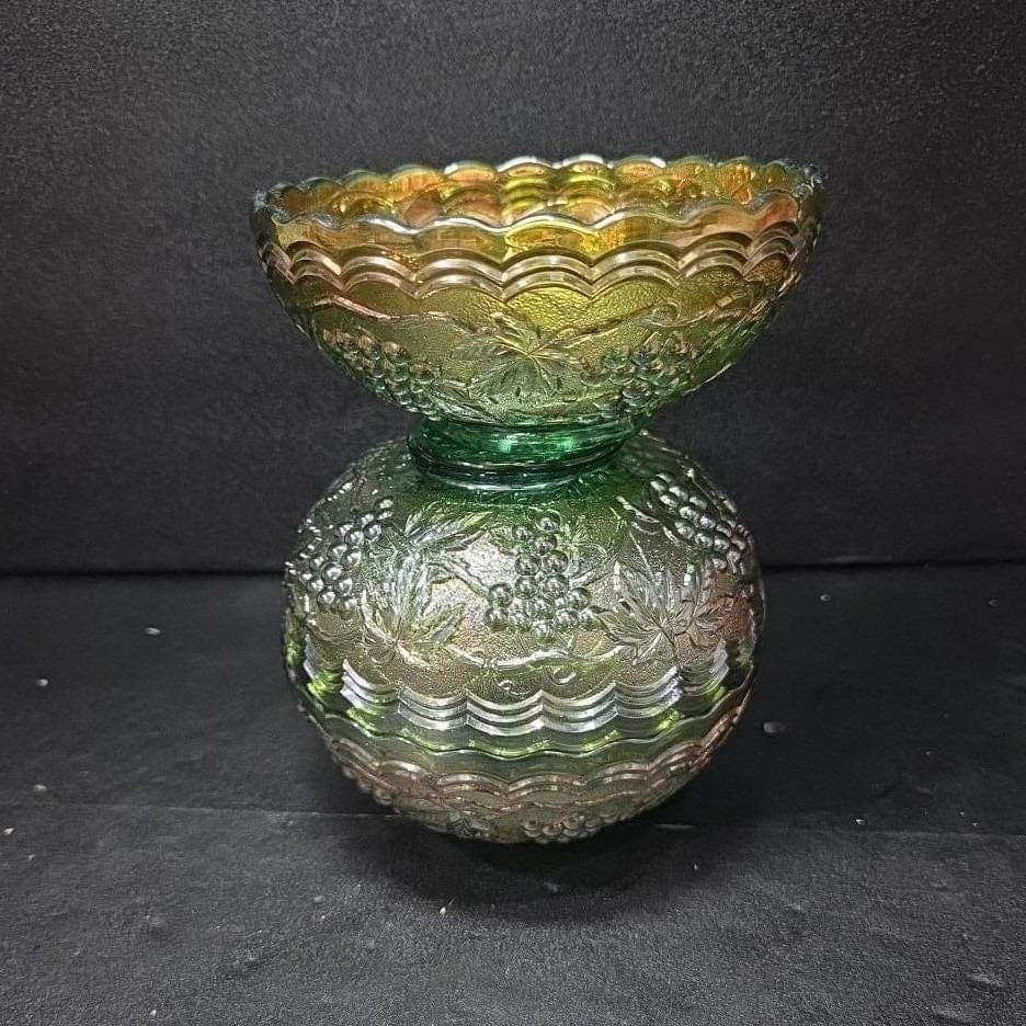 Imperial Grape Helios Leaf Green Gold Carnival Glass Bowls, Scalloped Set of 3 - Thumbnail 8
