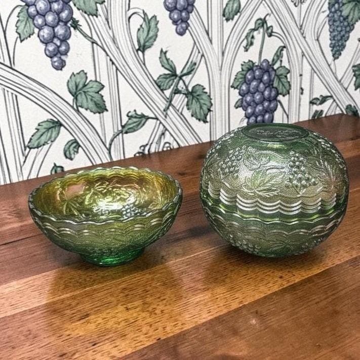 Imperial Grape Helios Leaf Green Gold Carnival Glass Bowls, Scalloped Set of 3