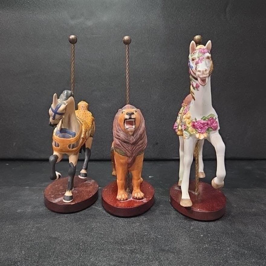 Franklin Mint Carousel Art Figurines, Set of 3 Repaired Pieces, Horse & Lions - Thumbnail 3