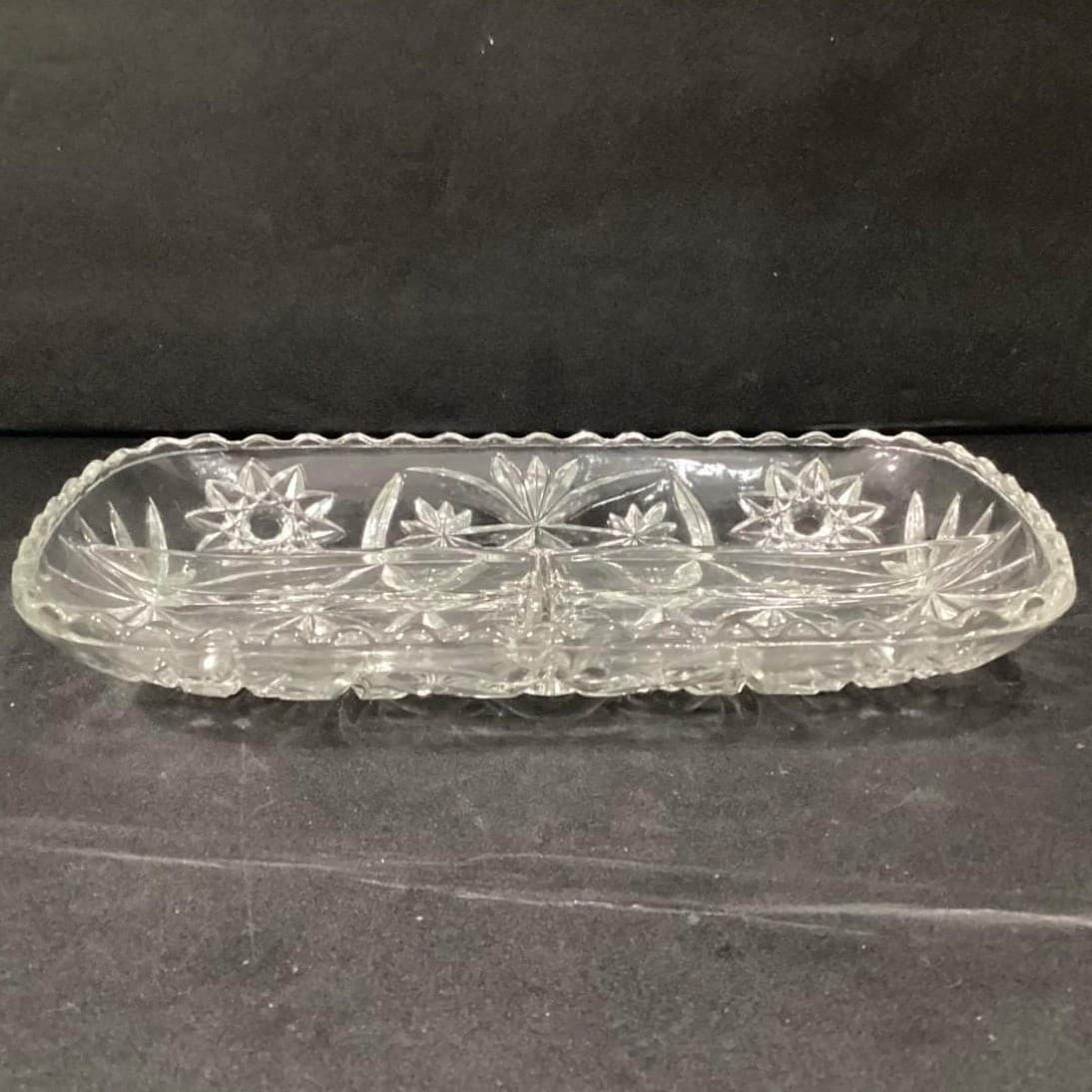 Anchor Hocking Early American Prescut Clear Glass 12 x 6 3 Part Divided Relish - Thumbnail 7