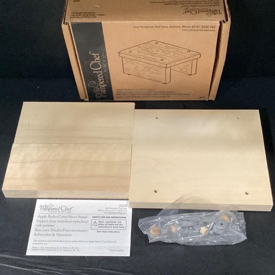 Pampered Chef Apple Peeler 2435 Corer Slicer Stand New - Thumbnail 3