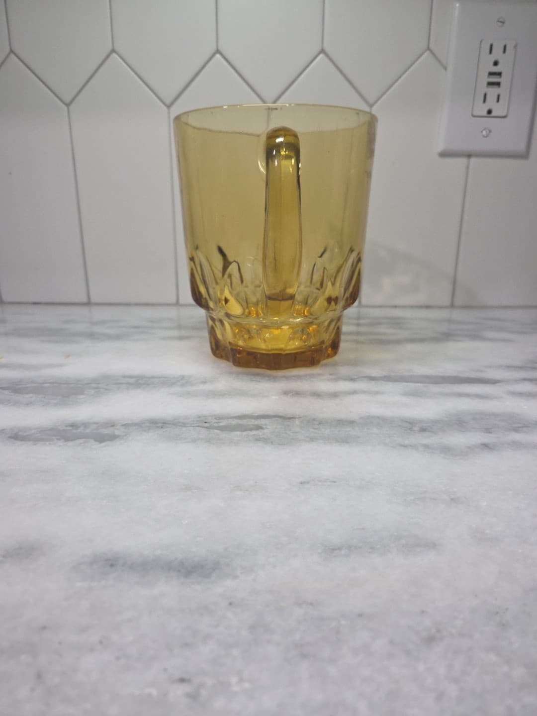 Hazel Atlas Kings Crown Large Pitcher, Thumbprint Amber Glass, Yellow Glassware - Thumbnail 4