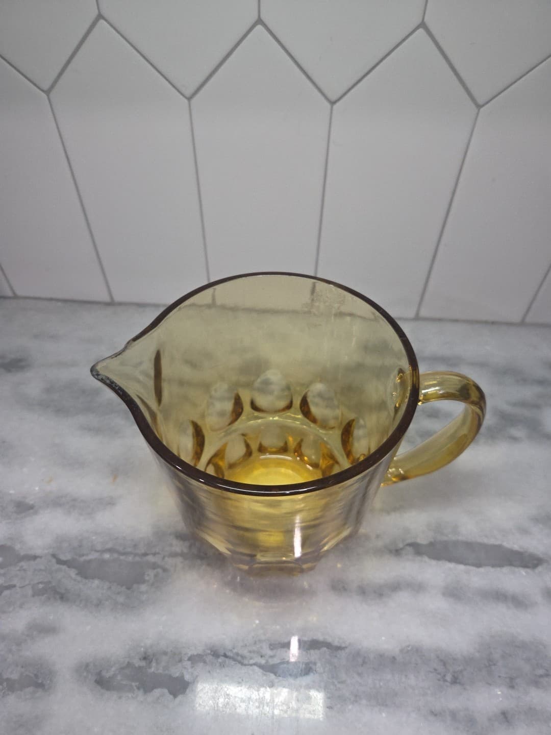 Hazel Atlas Kings Crown Large Pitcher, Thumbprint Amber Glass, Yellow Glassware - Thumbnail 5
