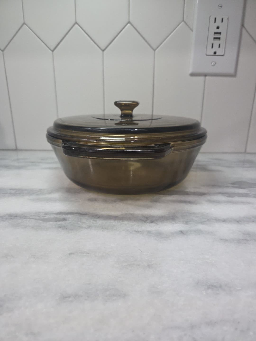 Lovenware Round Casserole Dish, 12 oz Vtg Smokey Glass Dish, 1.5 Qt with Lid - Thumbnail 2