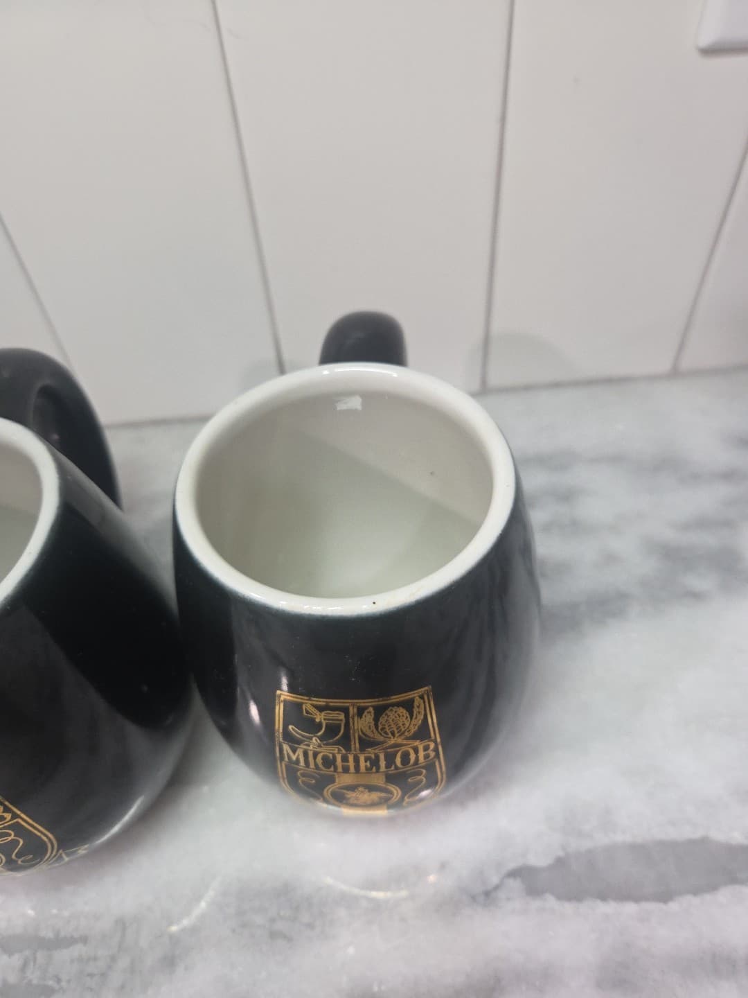 Michelob Black Beer Steins, Set of 2, Gold Crest Logo, Vtg Barware, Collectible - Thumbnail 5