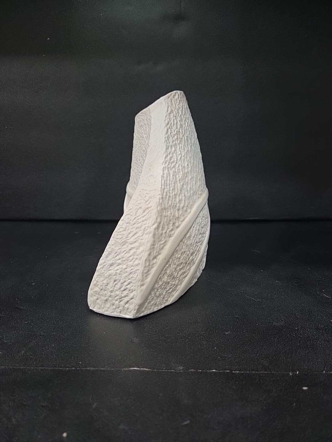 Organic White Vase Textured Wavy Triangle Unique Minimalism MCM - Thumbnail 2