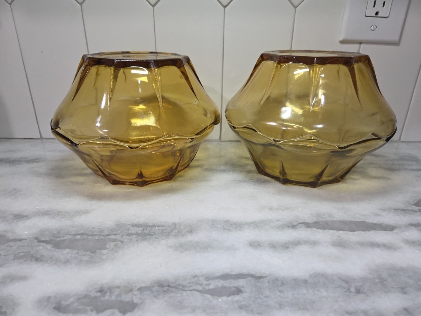 Anchor Hocking Vintage 8" Amber Bowls, Swedish Modern Serving Bowls, Set of 4 - Thumbnail 8