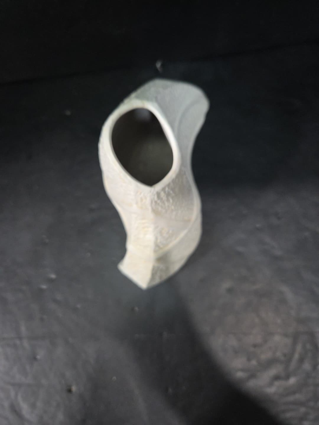 Organic White Vase Textured Wavy Triangle Unique Minimalism MCM - Thumbnail 5