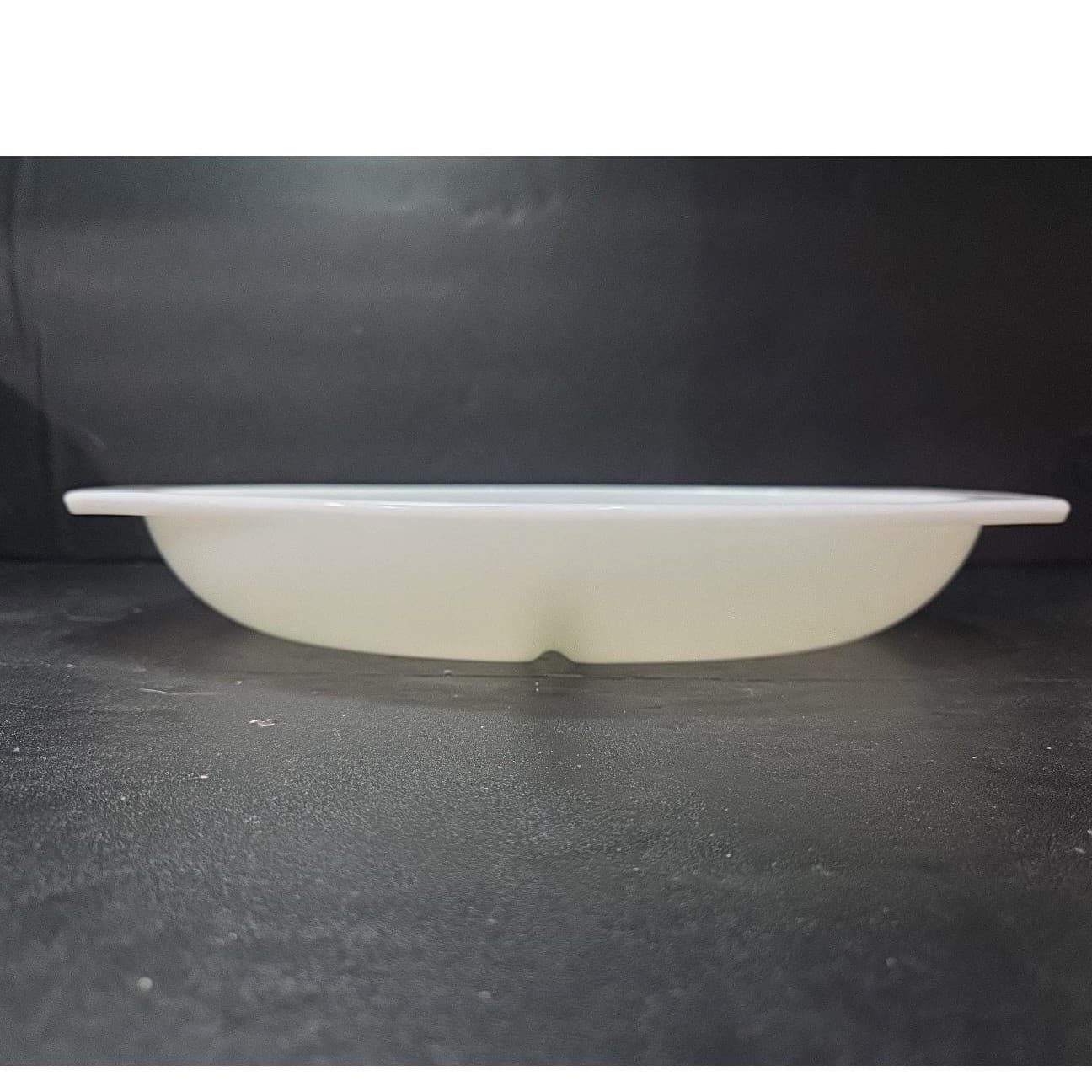 Pyrex Milk Glass Oval Divided 1.5 Quart Casserole Dish #1063 Vintage Replacement - Thumbnail 2