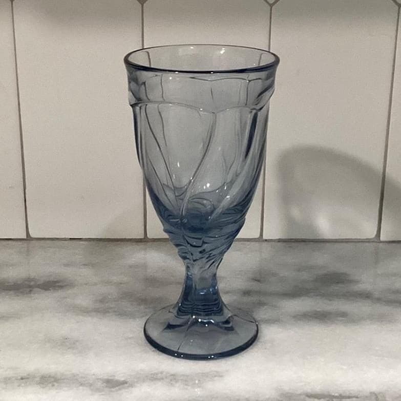 Noritake Sweet Swirl Light Blue 7 3/8" Iced Tea Goblet - Thumbnail 8