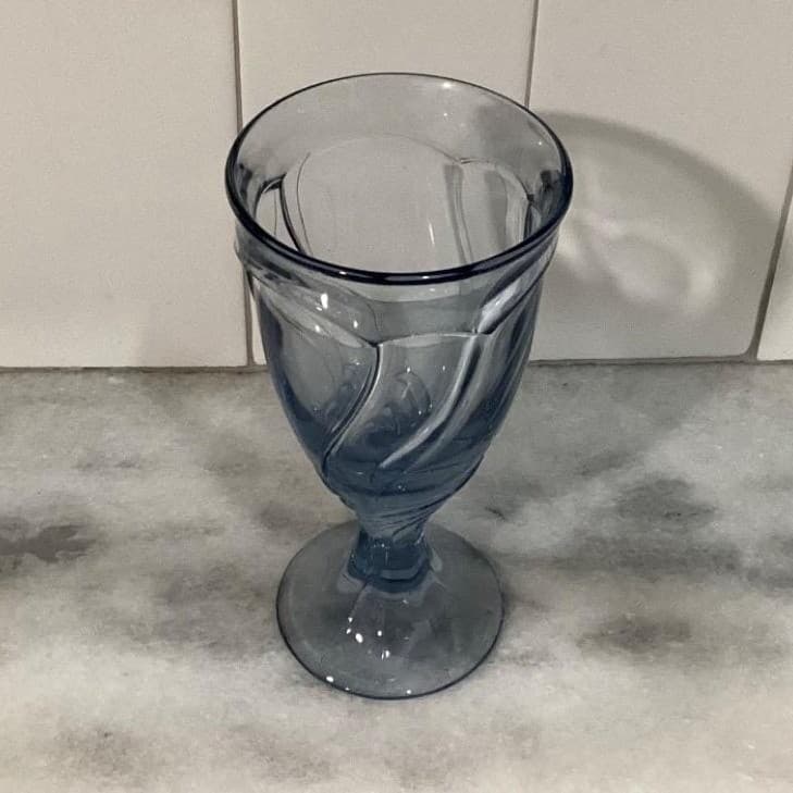 Noritake Sweet Swirl Light Blue 7 3/8" Iced Tea Goblet - Thumbnail 3