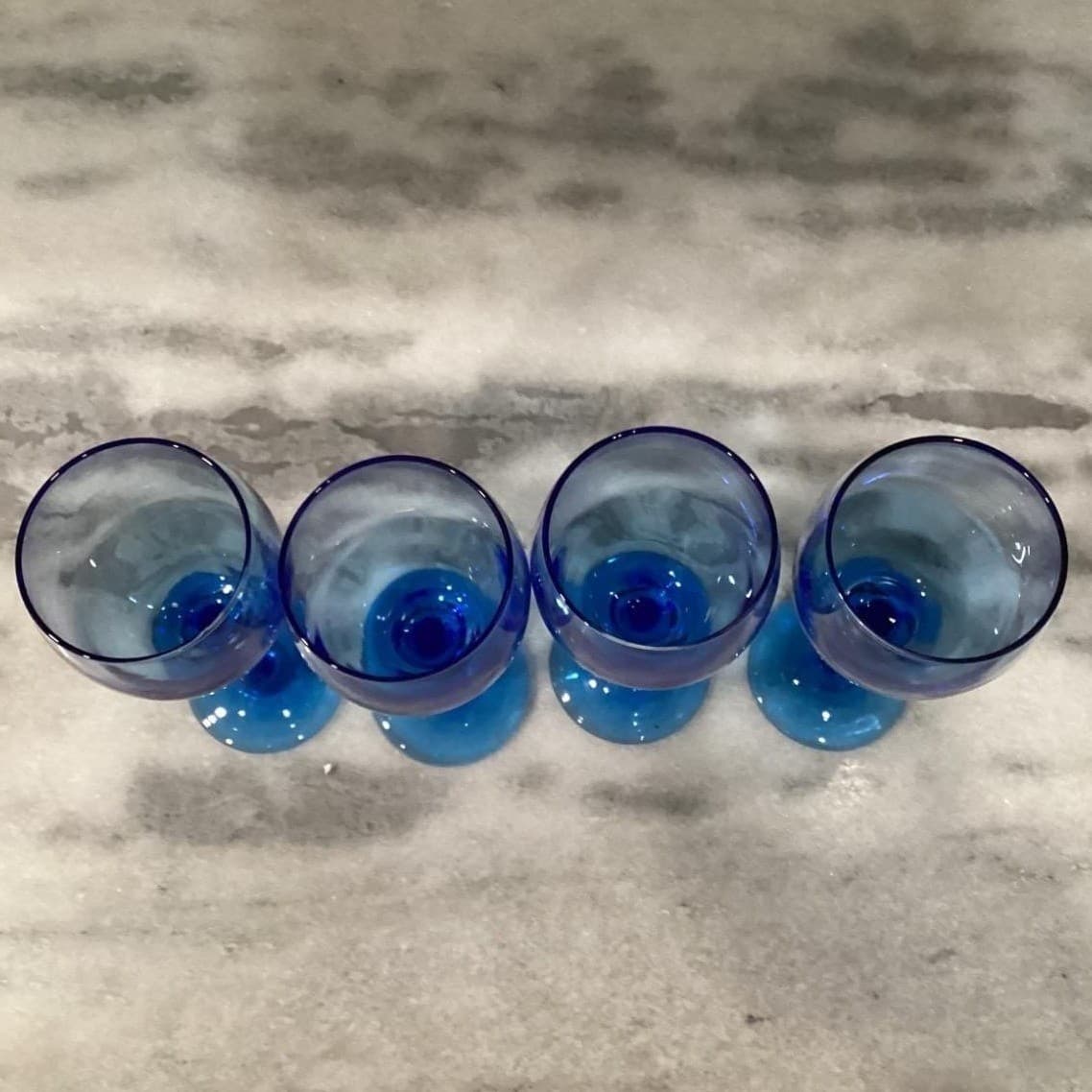 Cristar Cobalt Blue Wine Glasses, Set of 4, Vintage Copa Versalles Stemware - Thumbnail 4