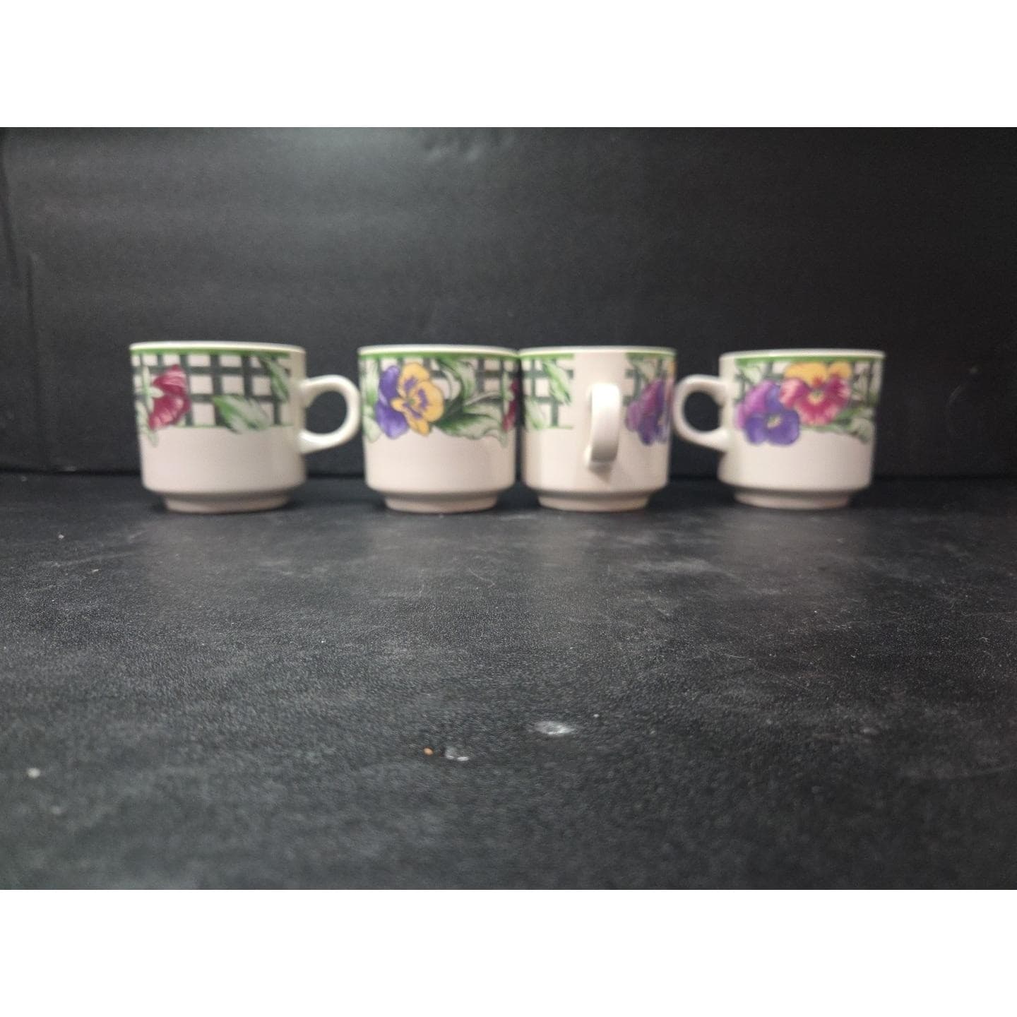 Gibson Pansy Coffee Cups, Set of 4, Vintage Floral Mugs, Cottagecore Tableware - Thumbnail 3