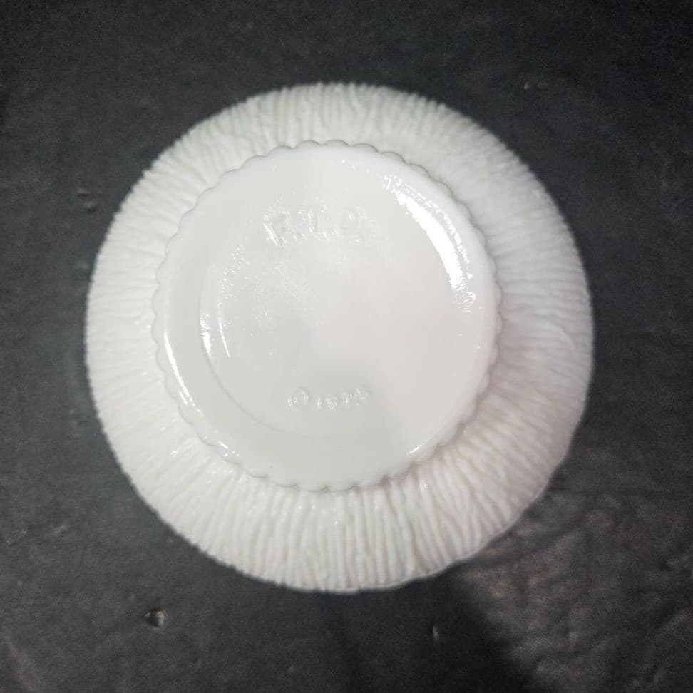 FTD Milk Glass Footed Serving Bowl, Tree Bark Design, Vintage Flower Planter - Thumbnail 7