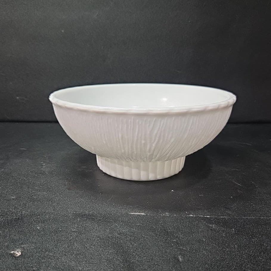 FTD Milk Glass Footed Serving Bowl, Tree Bark Design, Vintage Flower Planter - Thumbnail 5