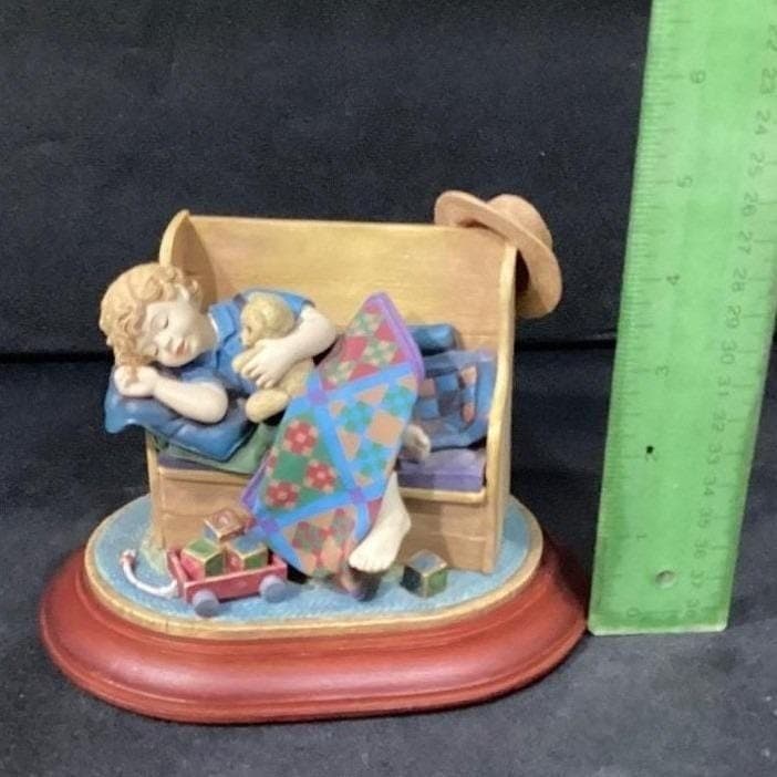 Amish Heritage Collection Tuckered Out First Issue Figurine 1996 - Thumbnail 3