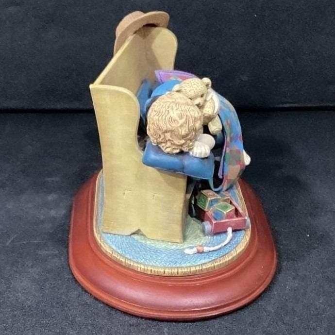 Amish Heritage Collection Tuckered Out First Issue Figurine 1996 - Thumbnail 9