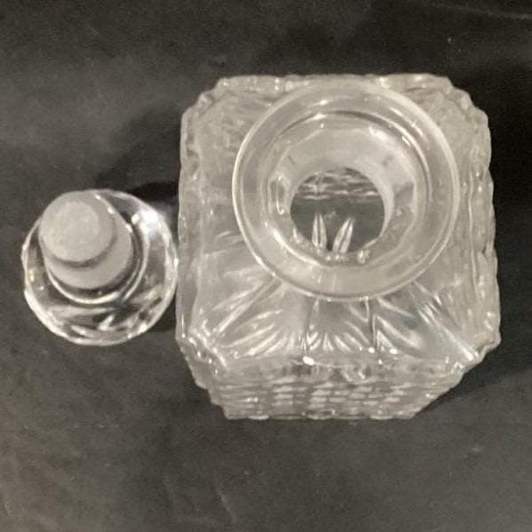 Heavy Crystal Square Decanter Diamond Faceted W/Stopper Vintage - Thumbnail 5