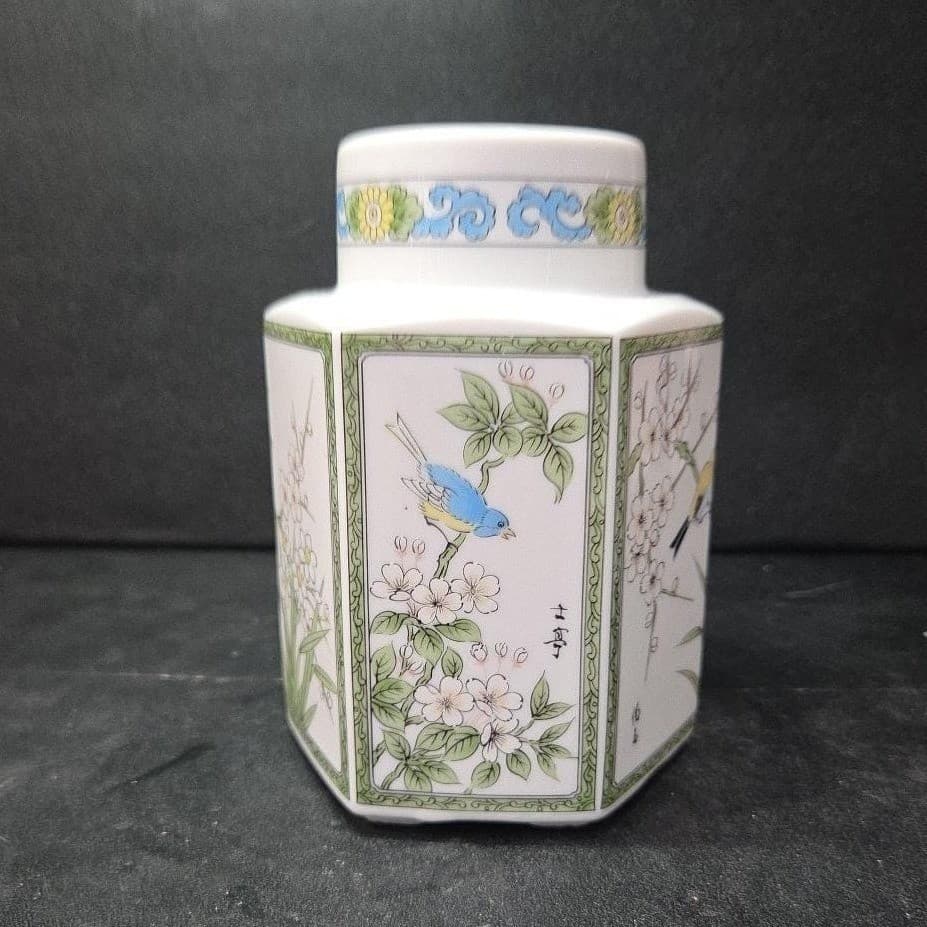 Porcelain Asian Inspired Candleholder, Vintage Floral & Bird Themed Design - Thumbnail 5