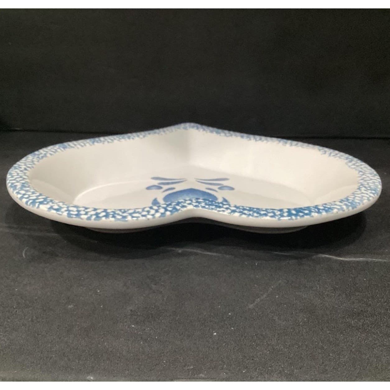 Blue Spongeware Heart-Shaped Pie Pan, Stoneware Spatter Bowl Country Kitchenware - Thumbnail 9
