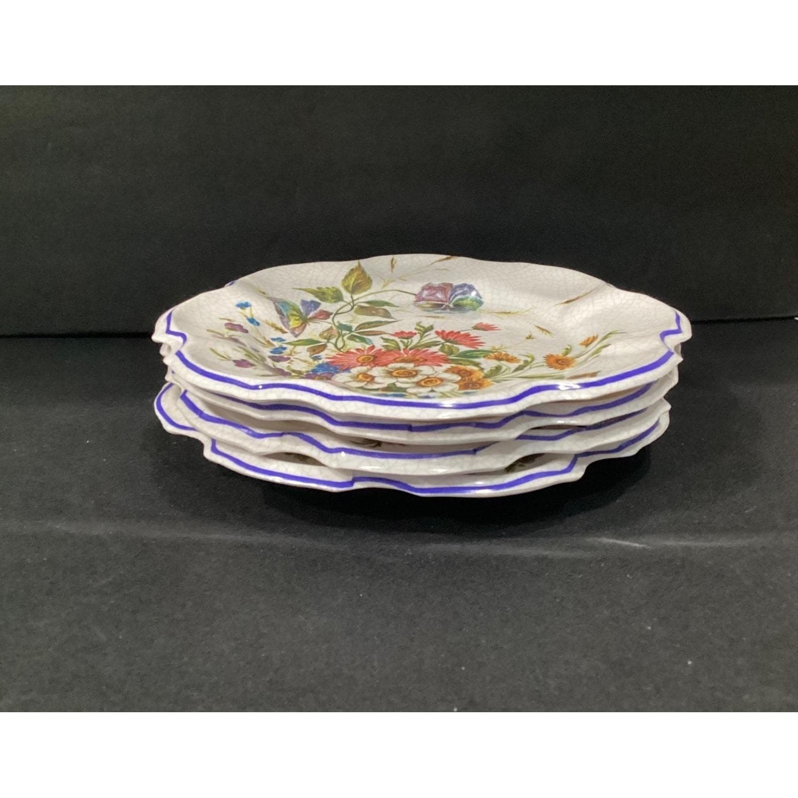 Lami Italy Floral Melamine Dinner Plates, Set of 4, Scalloped Edges Dinnerware - Thumbnail 9