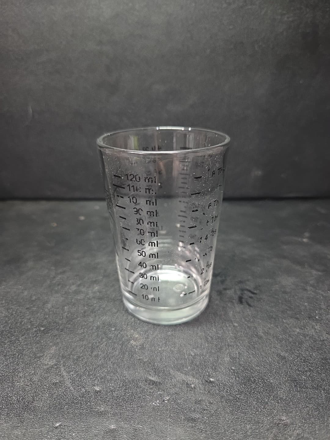 Arrow Measuring Glass. Black. Oz, Tbs, Tsp, and Ml. - Thumbnail 2
