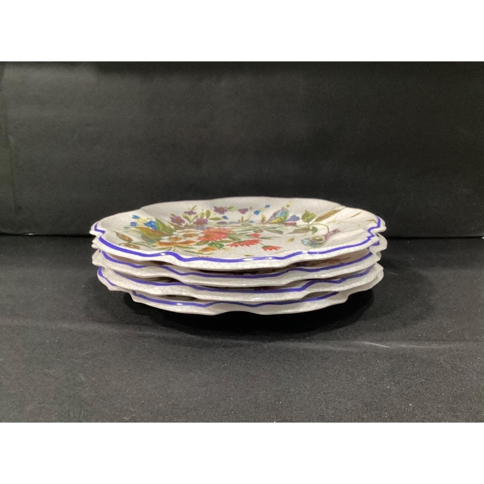Lami Italy Floral Melamine Dinner Plates, Set of 4, Scalloped Edges Dinnerware - Thumbnail 8