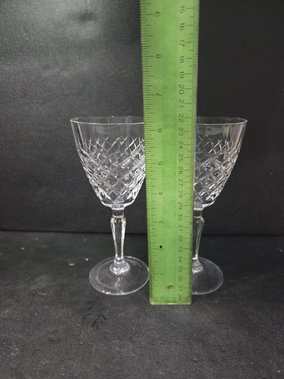 Cristal D'Arques DAUPHINE Wine Glass Paneled Diamond Cut 6 3/8” Tall Set Of 2 - Thumbnail 8