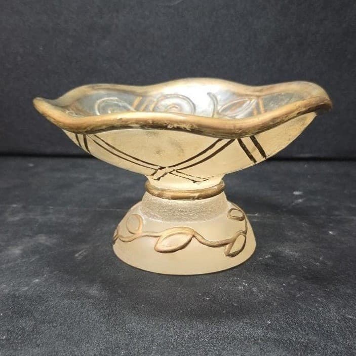 Wamsutta Resin Gold Accent Footed Bowl, Soap Or Trinket Dish, Replacement Decor - Thumbnail 2