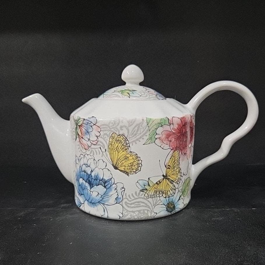 Coventry Harper Butterfly Design Teapot, Cottagecore Kitchenware, Whimsical Pot - Thumbnail 7