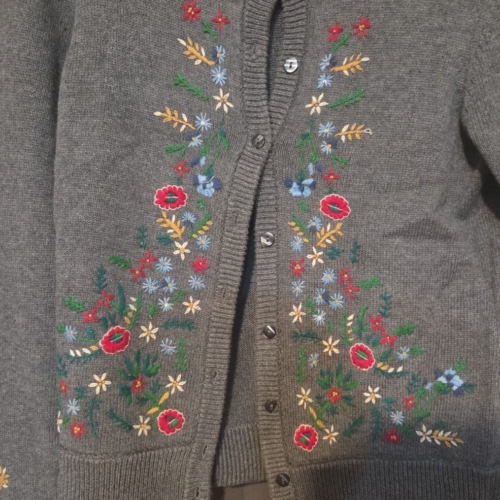 Liz Claiborne Gray Floral Embroidered Button Front Cardigan Women's Small Jacket - Thumbnail 7