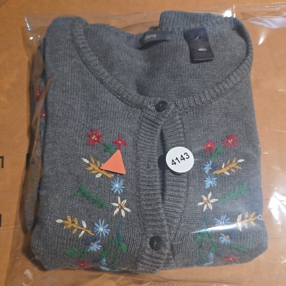 Liz Claiborne Gray Floral Embroidered Button Front Cardigan Women's Small Jacket - Thumbnail 9